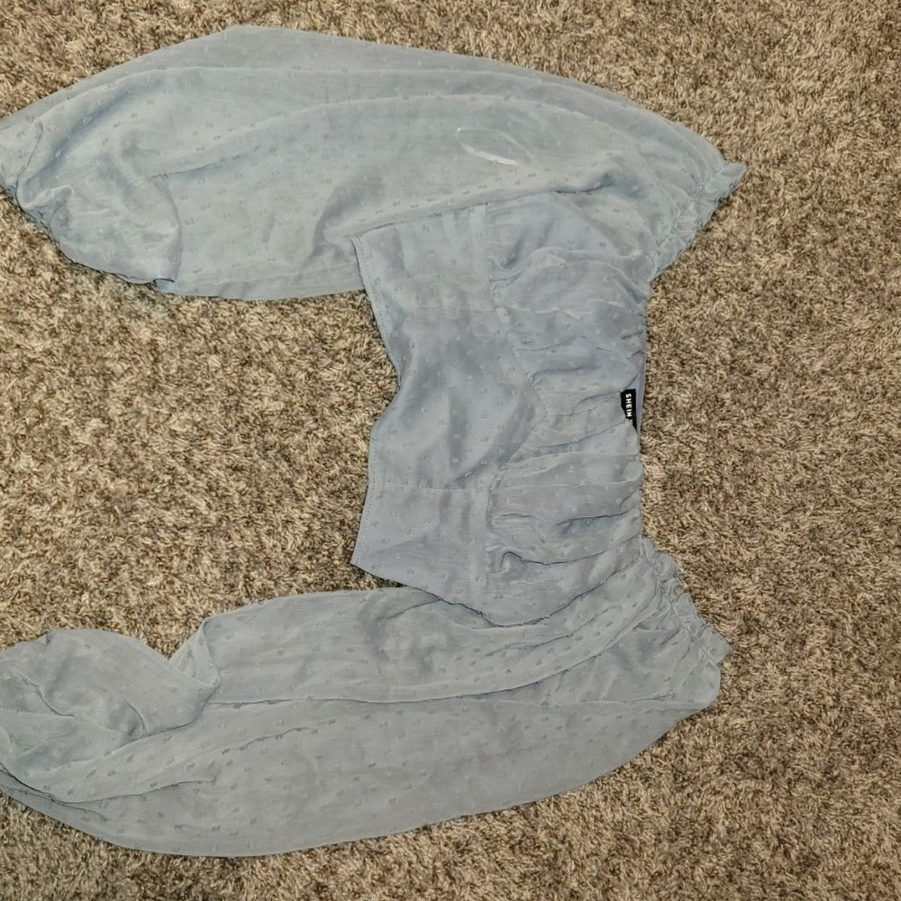 cute crop long sleeve top